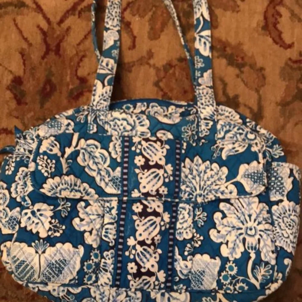 Vera Bradley shoulder diaper bag